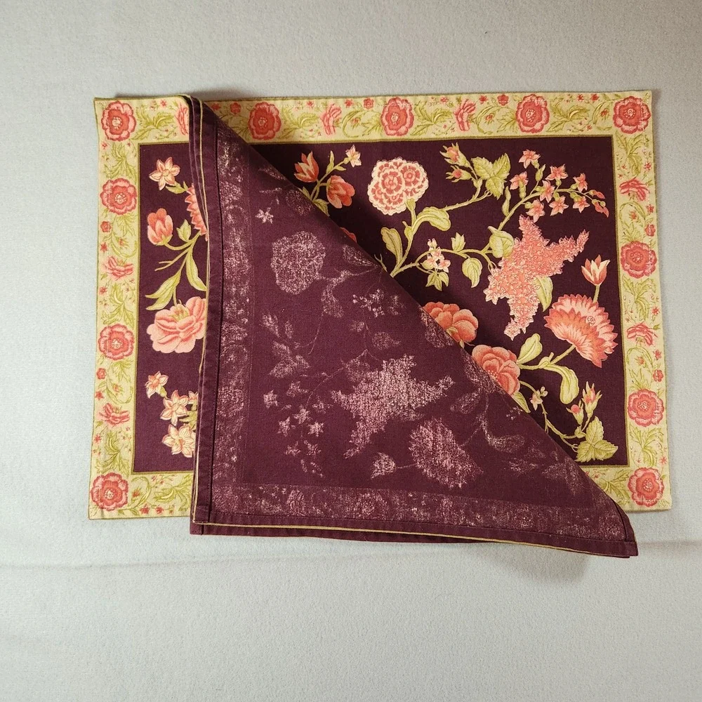 April Cornell Antoinette Burgundy 4-Person Setting 22-inch Napkins & Placemats